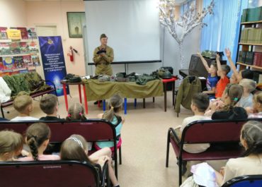 Военно-исторический урок от казака Алексея Михайлова для хабаровских детей